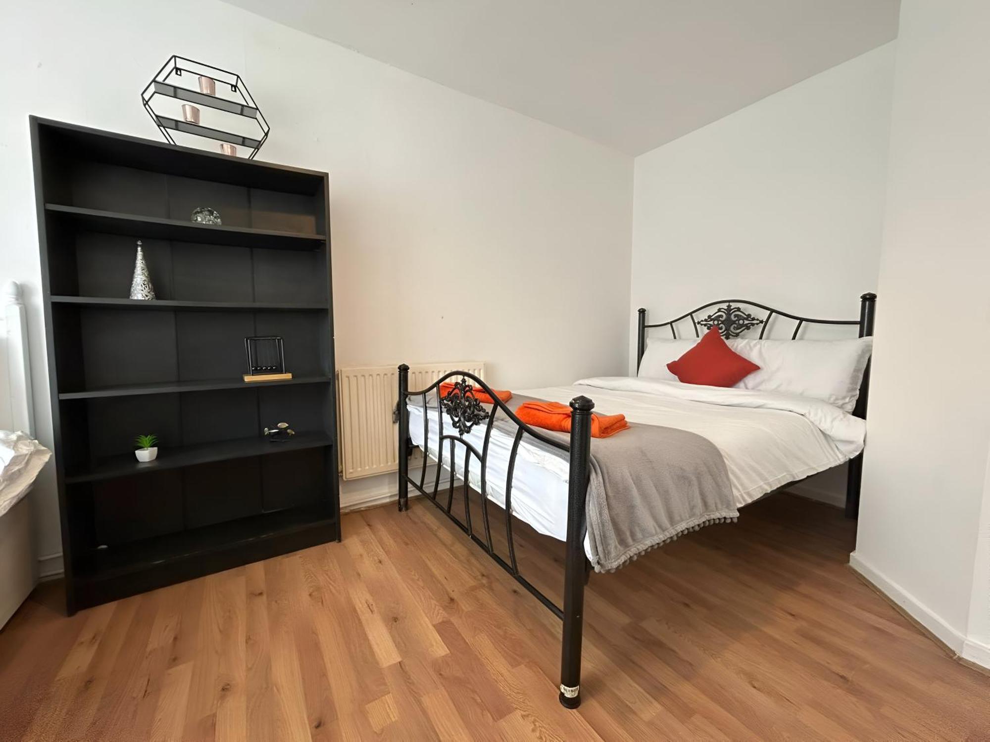 3 Bedroom House By M40 J4 High Wycombe Eksteriør bilde