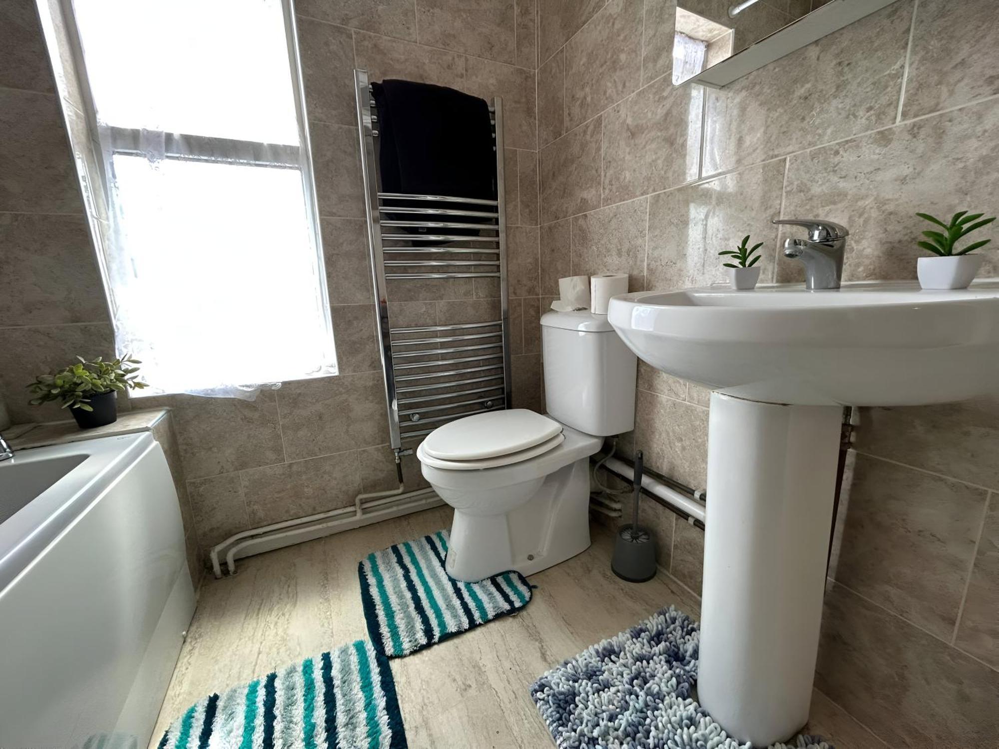 3 Bedroom House By M40 J4 High Wycombe Eksteriør bilde